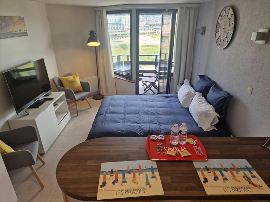 Le Cocooning-Studio Deauville Marina Avec Terrasse Vue Mer Et Plage Luaran gambar